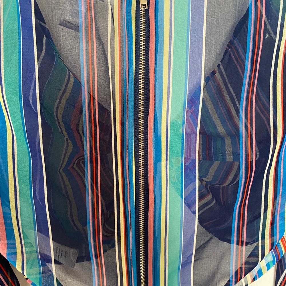 Sheer Top. - Picture 4 of 4